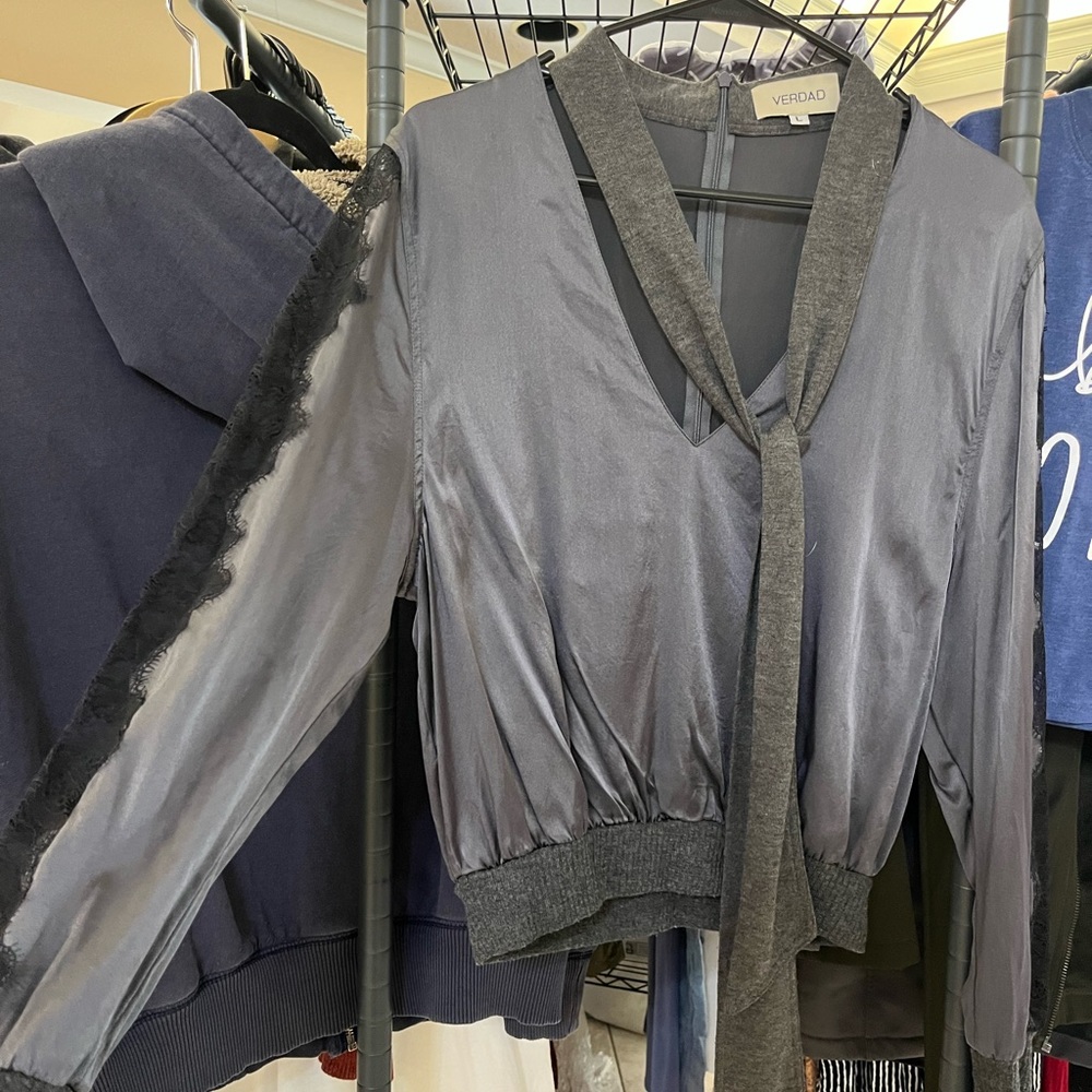 Verdad 100% Silk Blouse